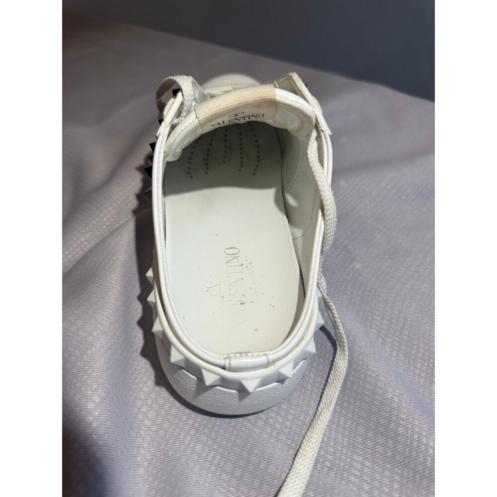 Valentino Garavani Untitled Rockstud Slide Sneakers White w/Gold Studs Sz 7-7.5 - Picture 10 of 14